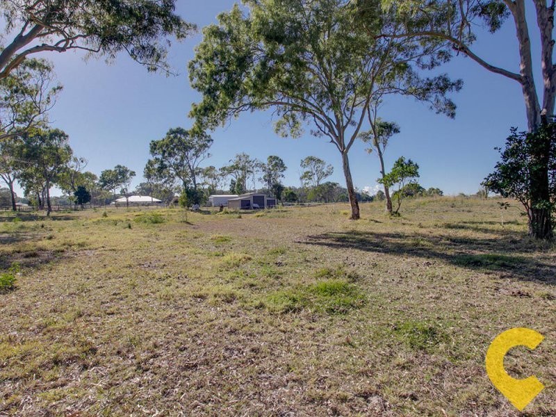 64-70 Campbell Parade, Beachmere QLD 4510