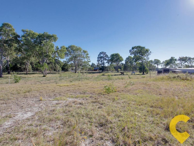 64-70 Campbell Parade, Beachmere QLD 4510