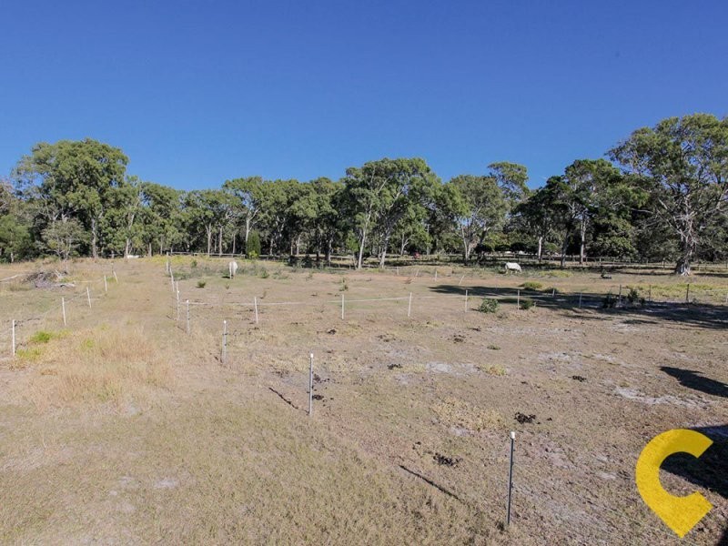 64-70 Campbell Parade, Beachmere QLD 4510