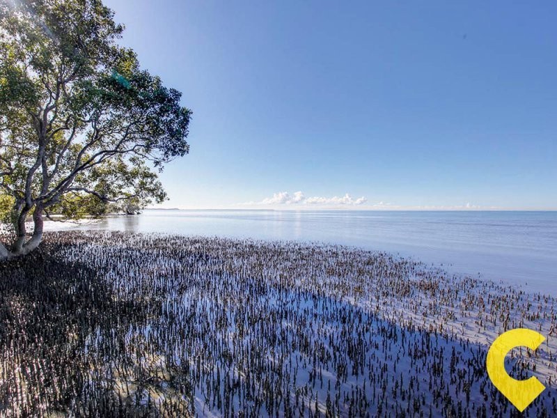 64-70 Campbell Parade, Beachmere QLD 4510