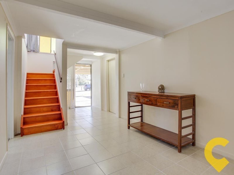 24 College Road, Clontarf QLD 4019
