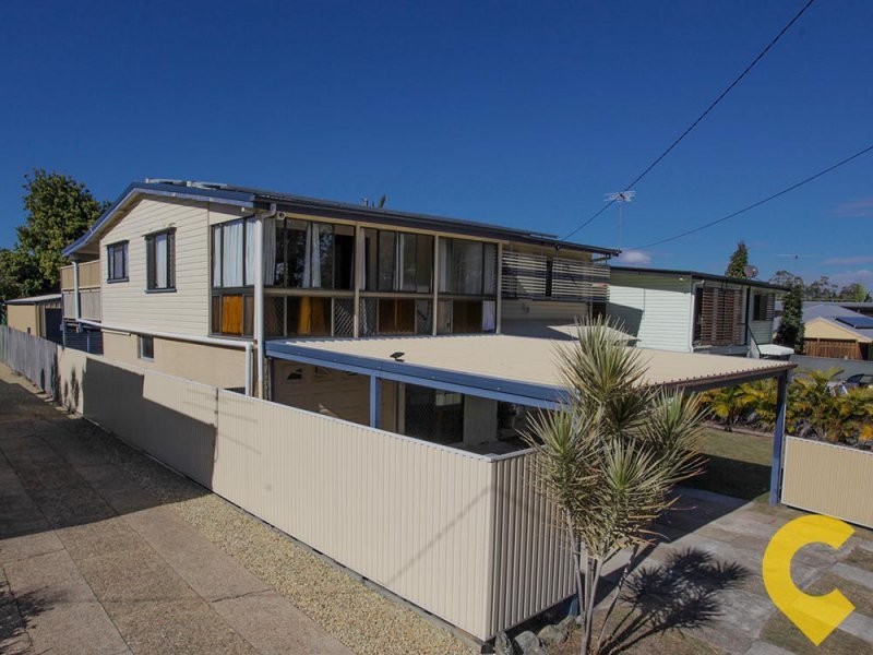 24 College Road, Clontarf QLD 4019