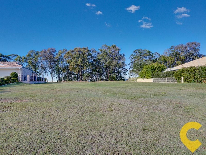 20 Loftus Place, Sandstone Point QLD 4511