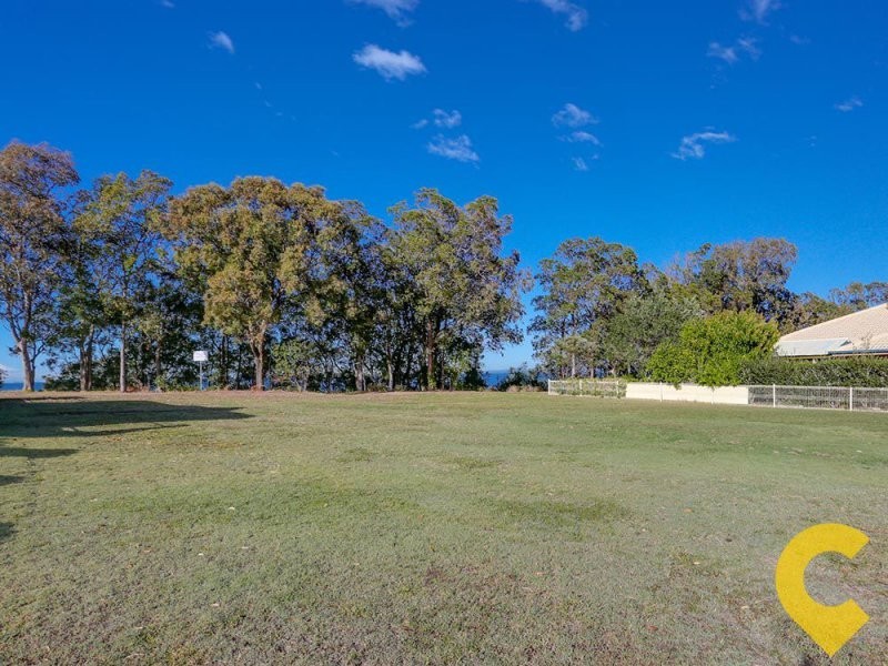 20 Loftus Place, Sandstone Point QLD 4511