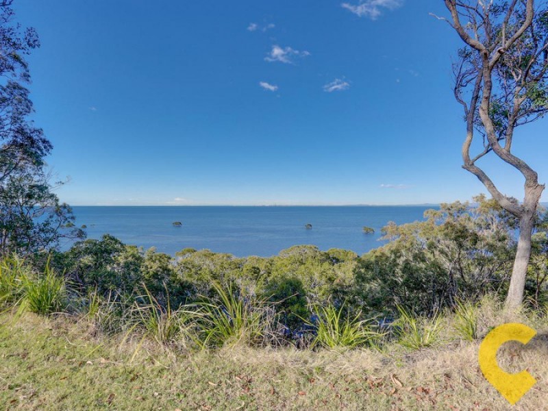 20 Loftus Place, Sandstone Point QLD 4511