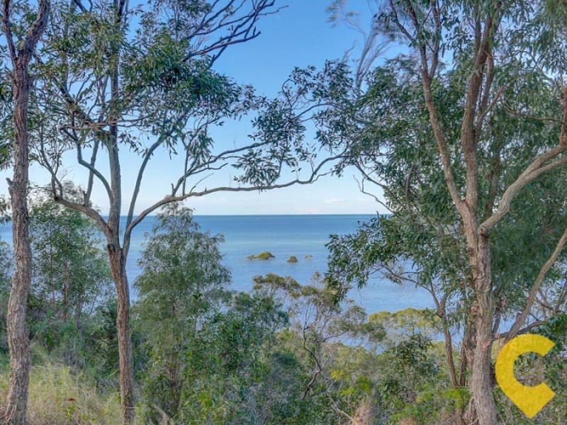 20 Loftus Place, Sandstone Point QLD 4511