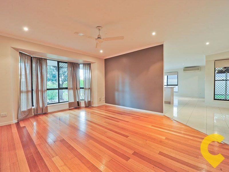 18 Crestleigh Court, Morayfield QLD 4506