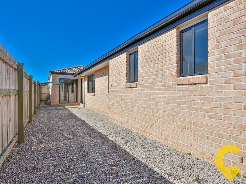 41 Sandheath Place, Ningi QLD 4511