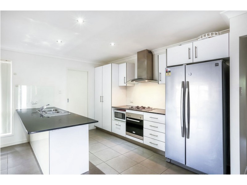 50 Central Green Drive, Narangba QLD 4504