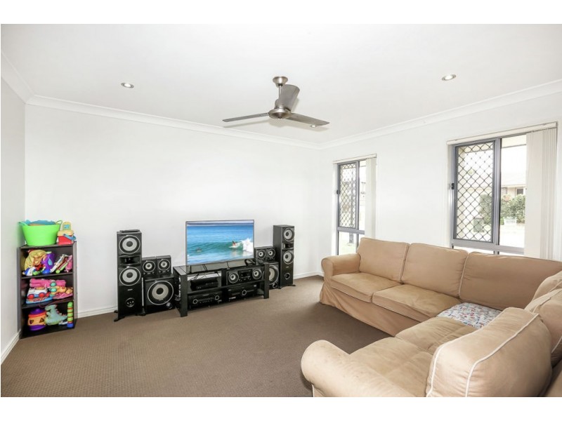 50 Central Green Drive, Narangba QLD 4504