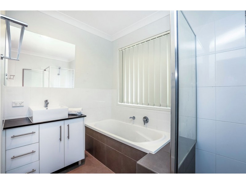 50 Central Green Drive, Narangba QLD 4504