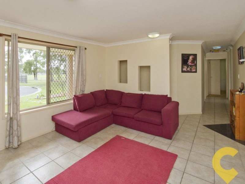 12 Melanie Court, Deception Bay QLD 4508
