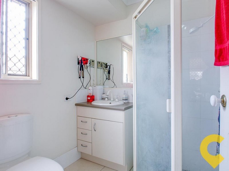 12 Bondi Court, Sandstone Point QLD 4511