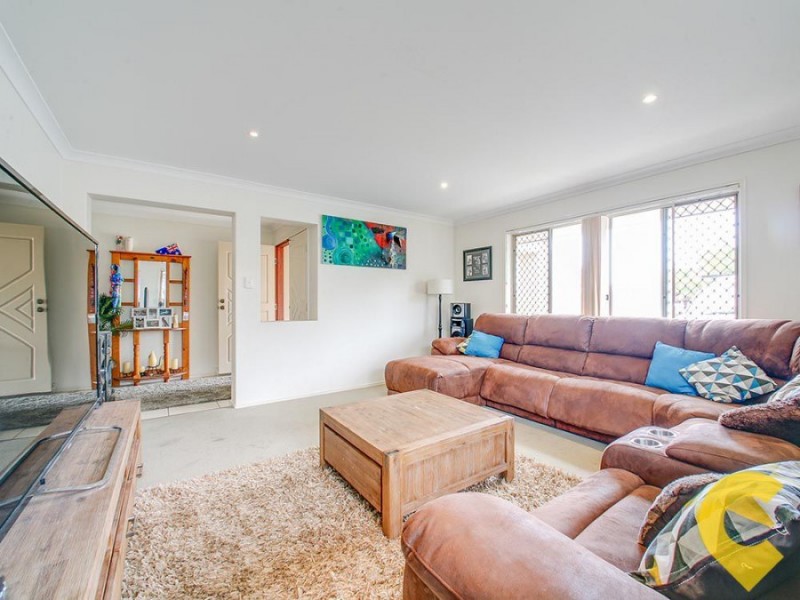 12 Bondi Court, Sandstone Point QLD 4511