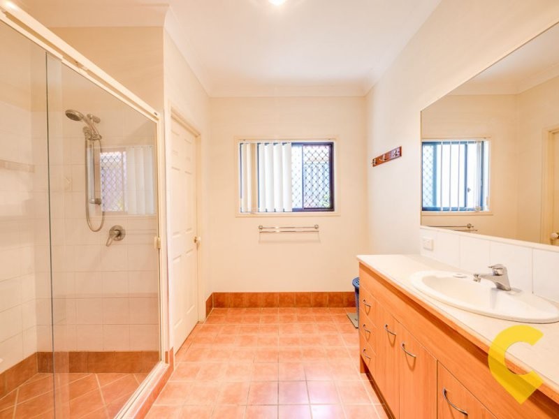 18 Ridgegarden Drive, Morayfield QLD 4506