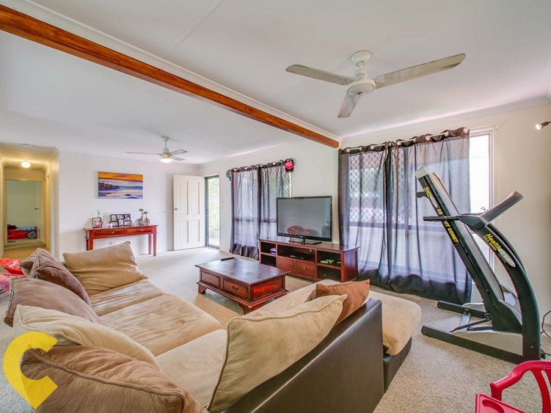 4 Jason Crescent, Beachmere QLD 4510