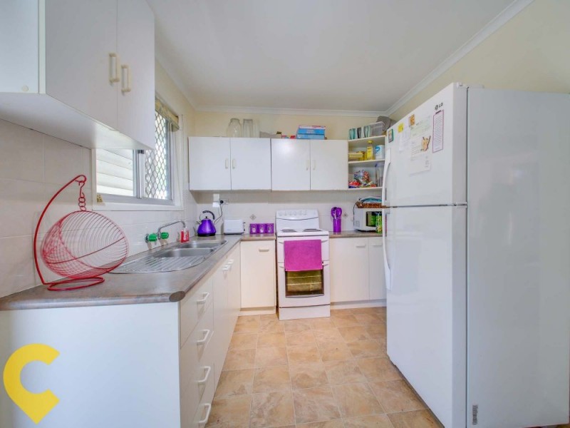 4 Jason Crescent, Beachmere QLD 4510