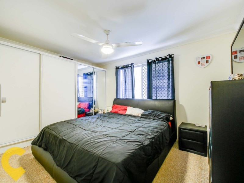 4 Jason Crescent, Beachmere QLD 4510