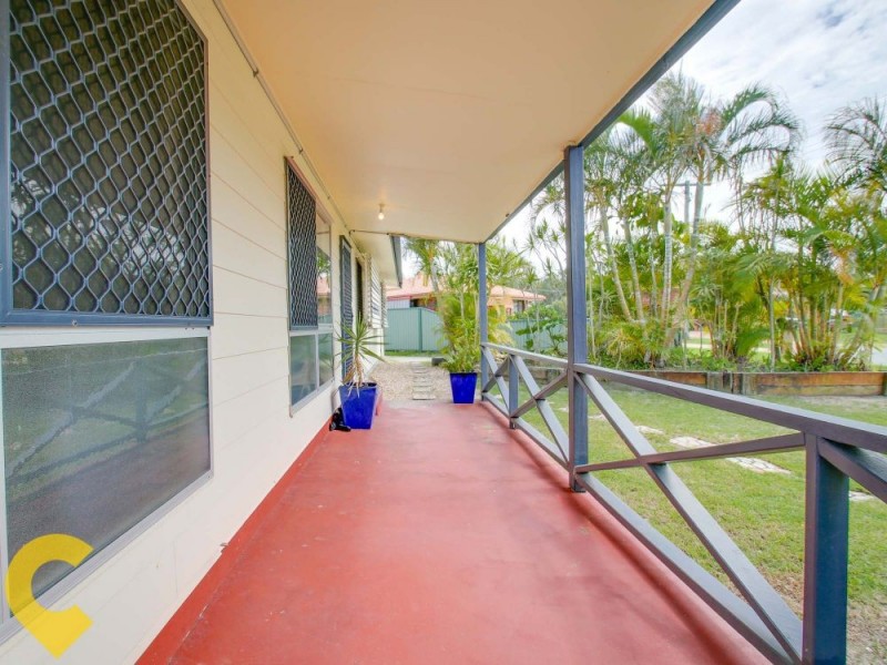 4 Jason Crescent, Beachmere QLD 4510
