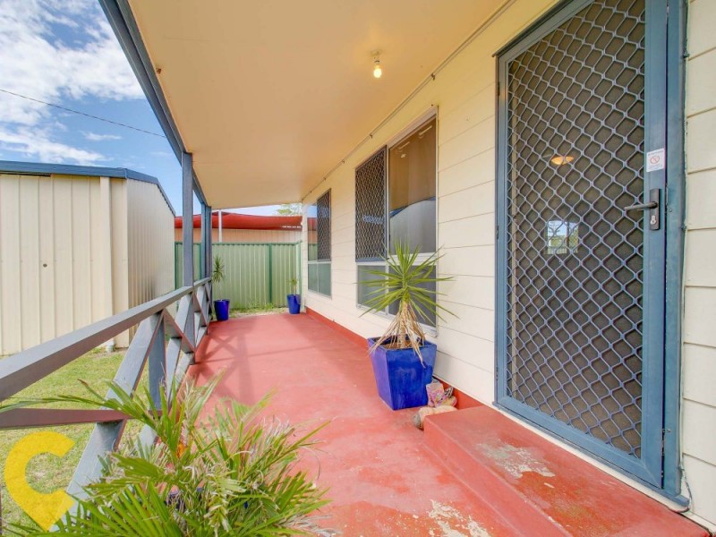 4 Jason Crescent, Beachmere QLD 4510