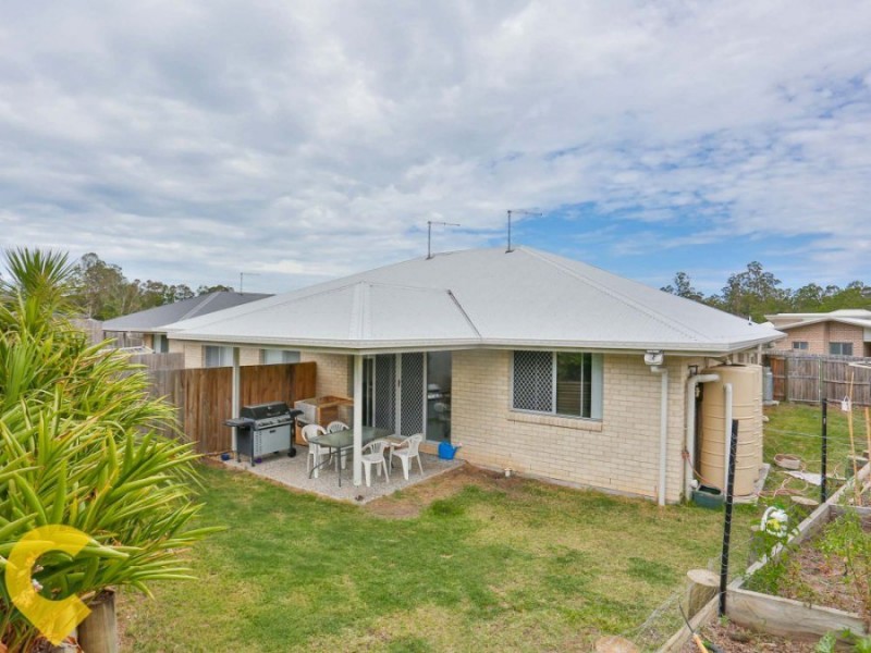 11 Thistle Street, Upper Caboolture QLD 4510