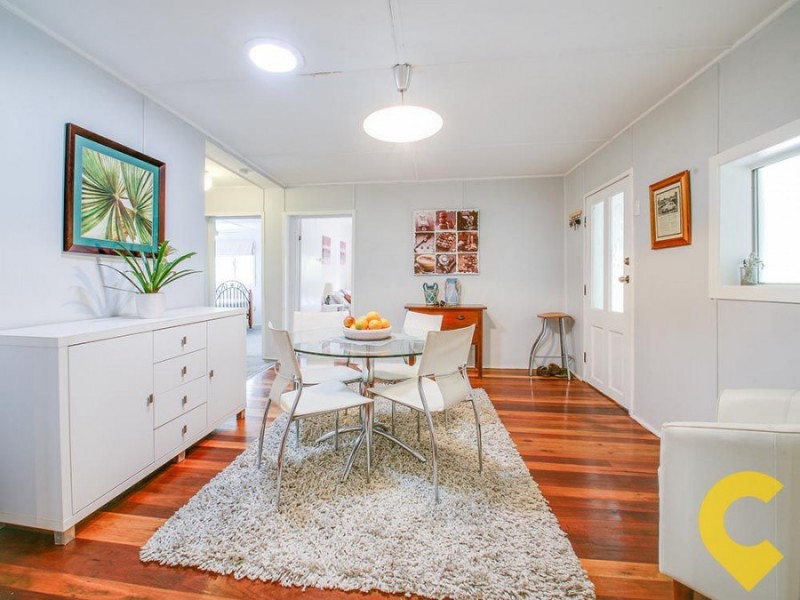 6 Hall Rd, Elimbah QLD 4516