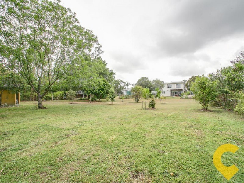 6 Hall Rd, Elimbah QLD 4516