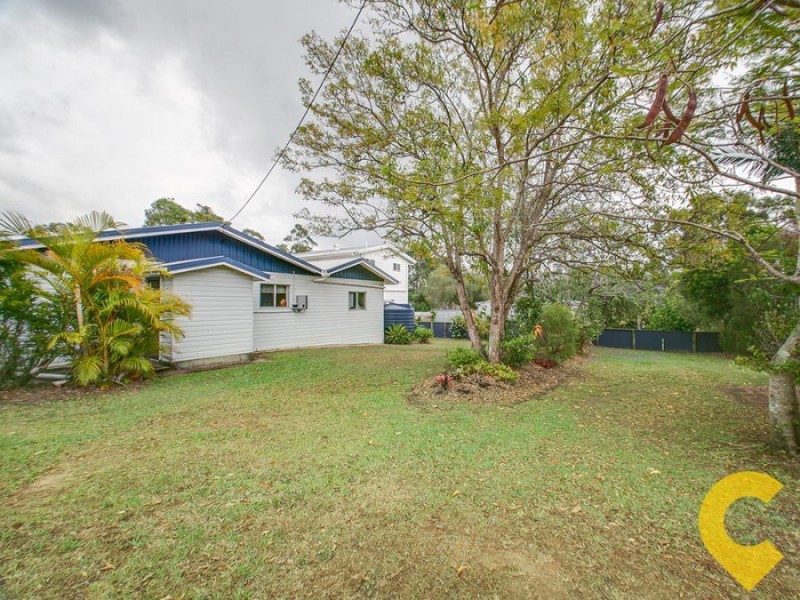 6 Hall Rd, Elimbah QLD 4516