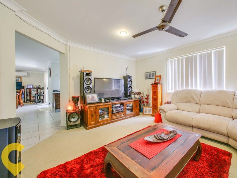 50 Corrimal Place, Sandstone Point QLD 4511