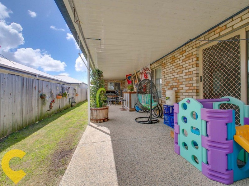 50 Corrimal Place, Sandstone Point QLD 4511