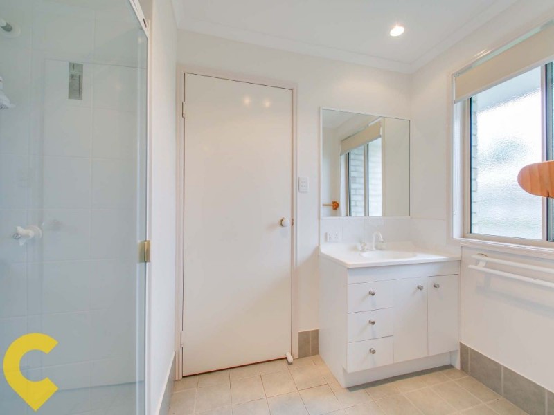 7 Cronulla Place, Sandstone Point QLD 4511