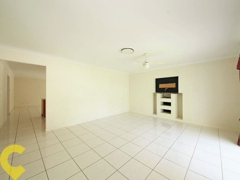 33 Desmond Court, Narangba QLD 4504