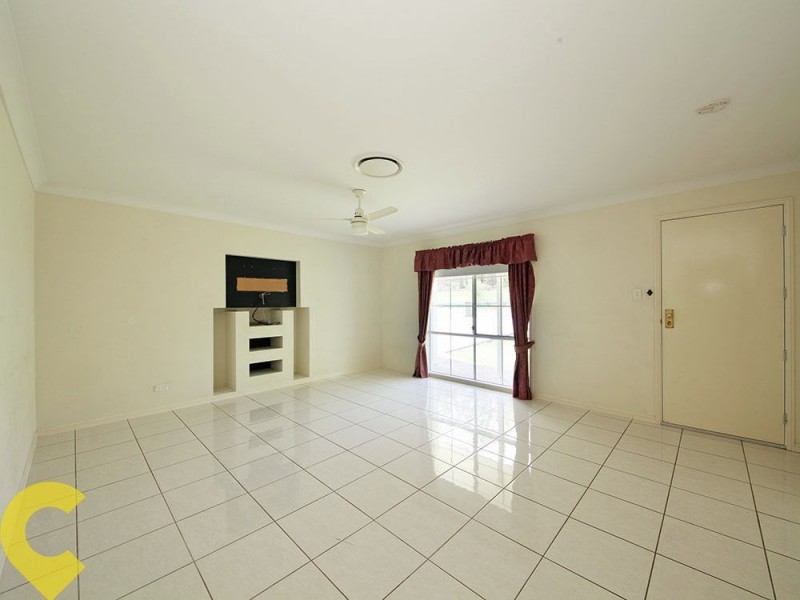 33 Desmond Court, Narangba QLD 4504