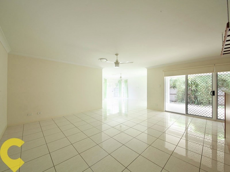 33 Desmond Court, Narangba QLD 4504