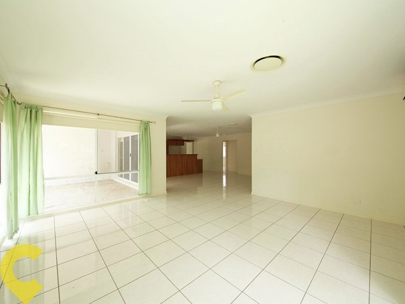 33 Desmond Court, Narangba QLD 4504