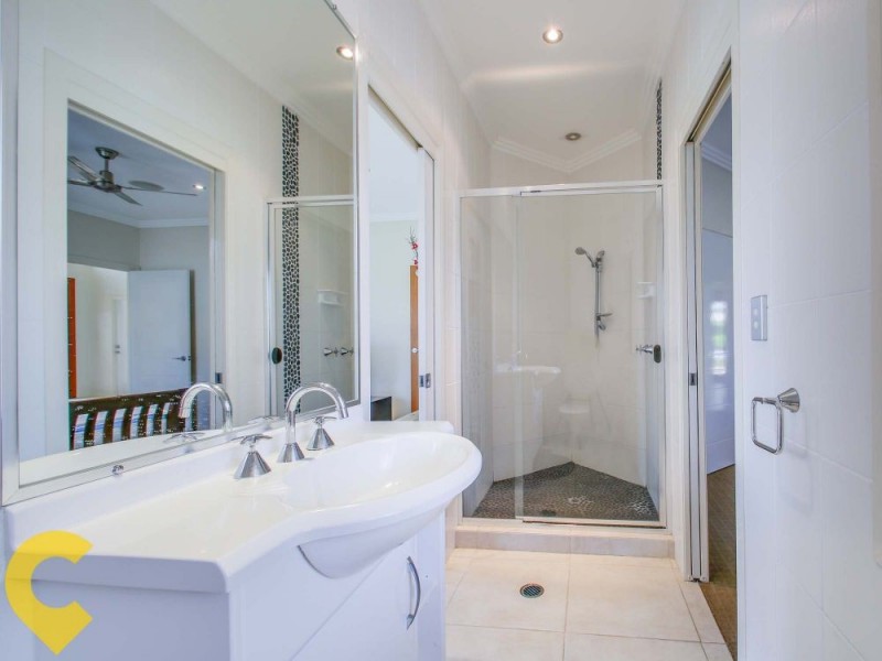 34 Raptor Parade, Banksia Beach QLD 4507