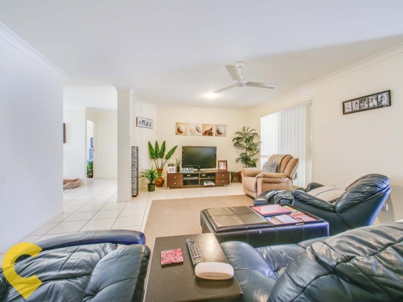 6 Cronulla Place, Sandstone Point QLD 4511