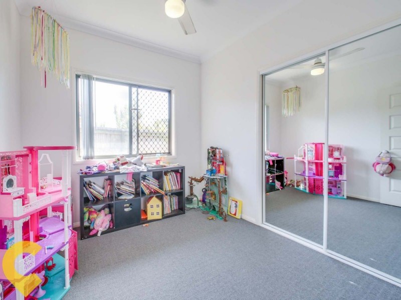 33-35 Riverbend Crescent, Morayfield QLD 4506