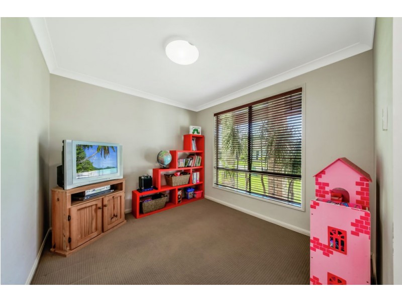 14 Freeman Place, Bracken Ridge QLD 4017