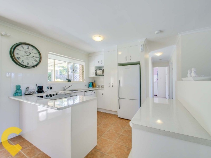 4 Hilldale Crescent, Morayfield QLD 4506