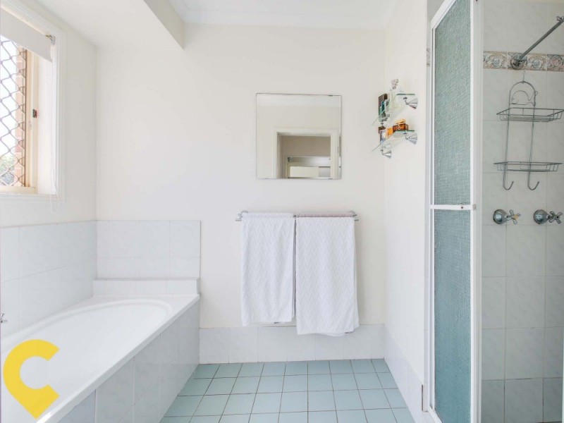 4 Hilldale Crescent, Morayfield QLD 4506