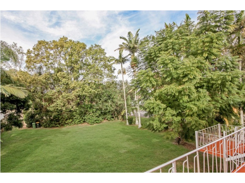 16 Coronation Avenue, Beachmere QLD 4510