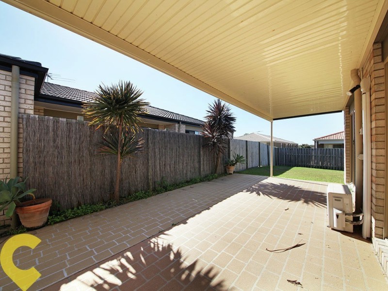 39 Eimeo Place, Sandstone Point QLD 4511