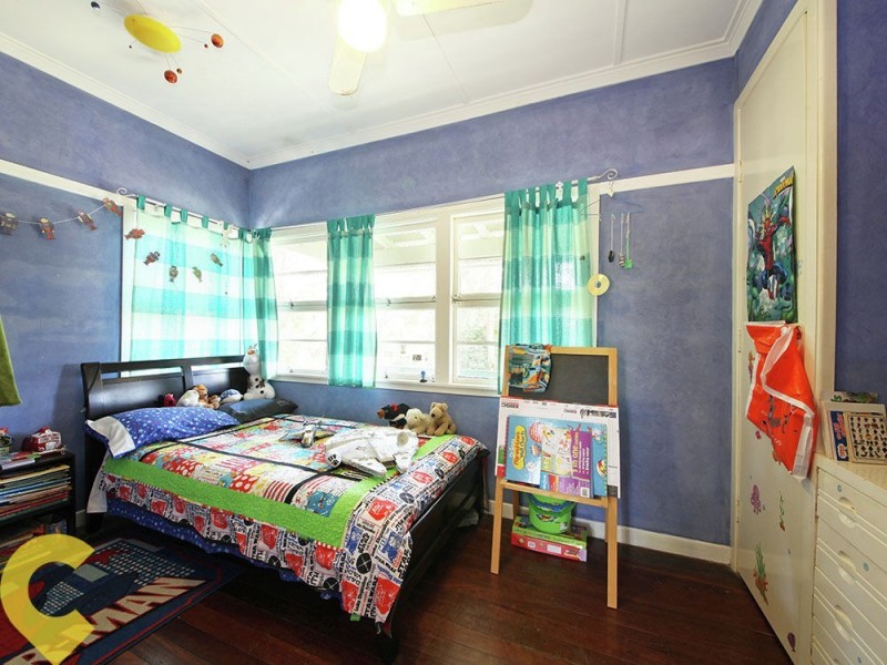 7 Boorogari Place, Petrie QLD 4502