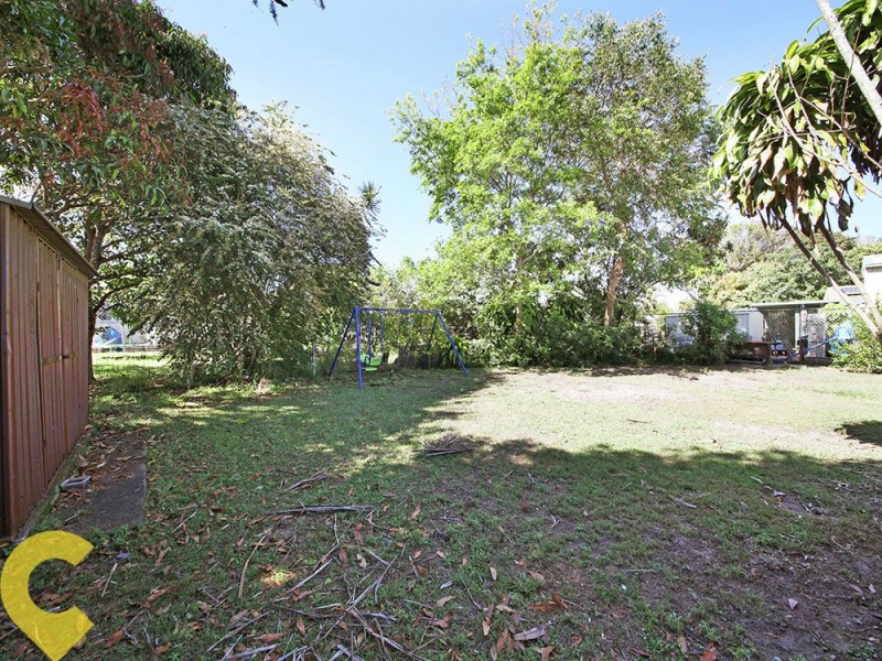 9 Moatah Drive, Beachmere QLD 4510