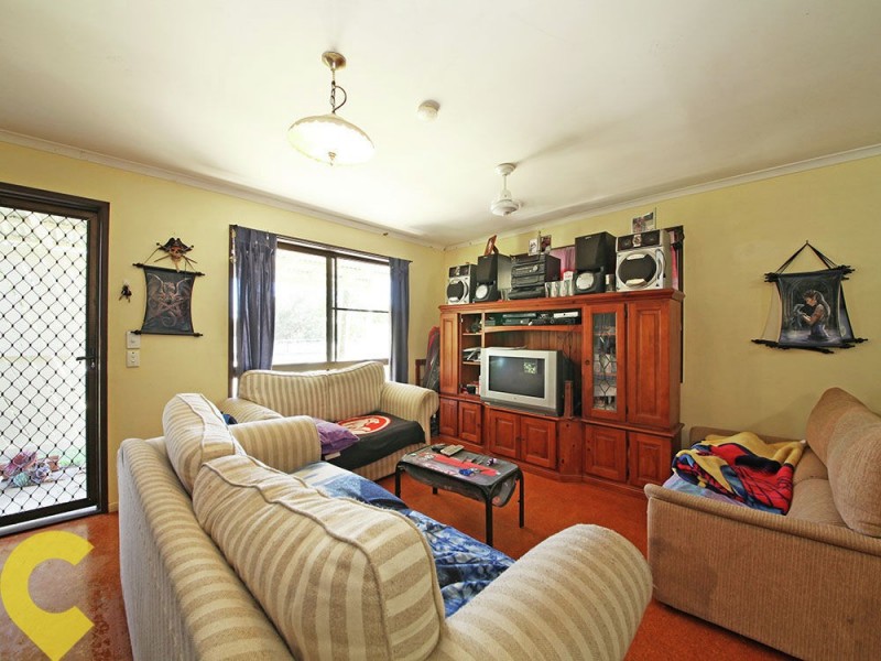 9 Moatah Drive, Beachmere QLD 4510