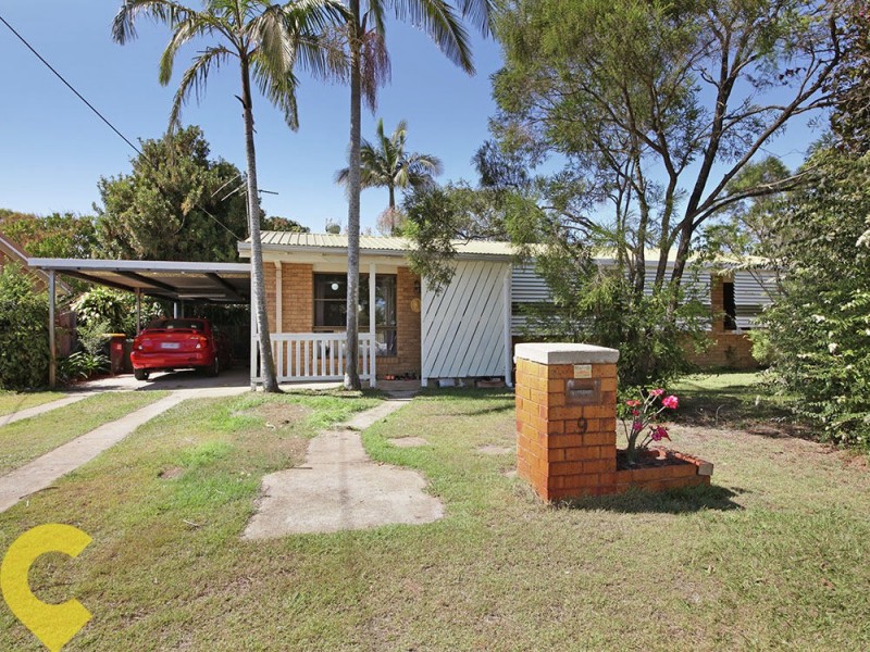 9 Moatah Drive, Beachmere QLD 4510
