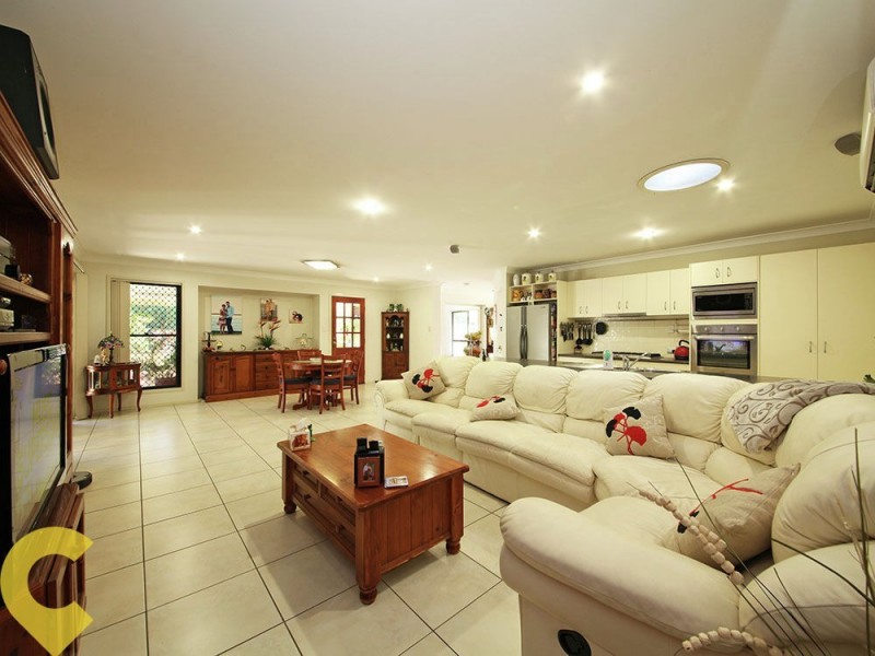2 Pine Valley Drive, Joyner QLD 4500