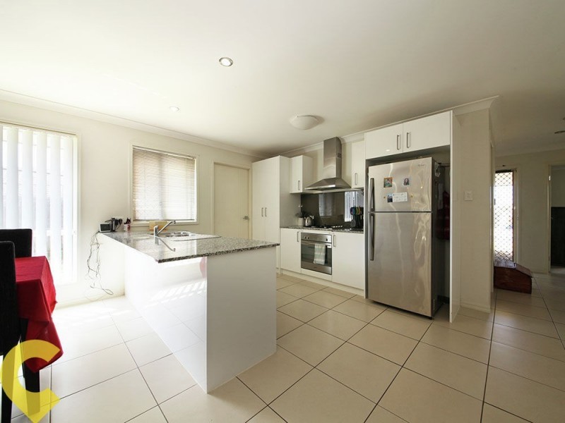 24 Bluejay Circuit, Morayfield QLD 4506