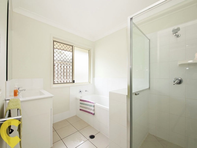 24 Bluejay Circuit, Morayfield QLD 4506